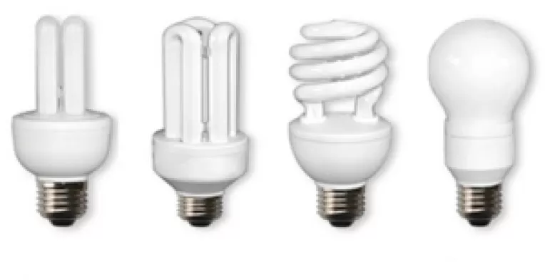 Becurile energetice contin mercur, emit radiatii UV si pot cauza cancer