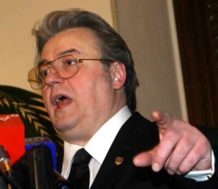 CV Tudor ii scrie lui Taubman, acuzandu-l ca a poruncit si coordonat o frauda electorala la locale