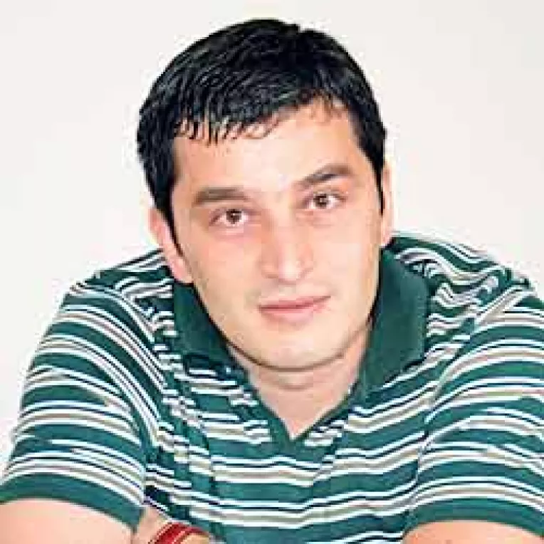 Dayan Fetislam: "Nu este necesar sa va dati foc"