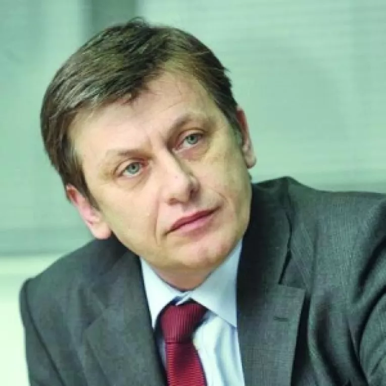 "Exmatriculati" de Antonescu. Nemultumiri in PNL dupa definitivarea listei de candidati pentru P.E.