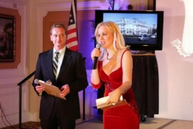 Gala celebritatilor romano-americane la Las Vegas, difuzata de cinci ori