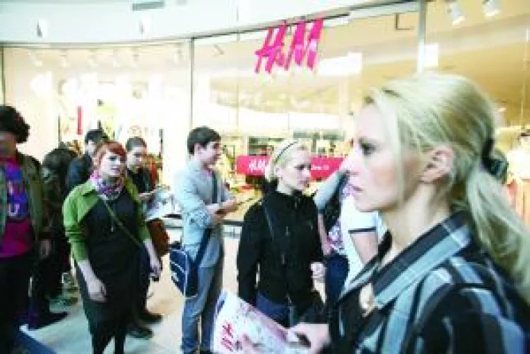 H&M deschide magazin la Craiova