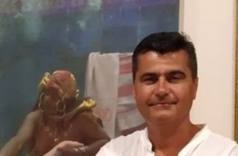 Mihai Boboc verniseaza prima sa expozitie personala de caricatura la pizzeria Cuptorul cu lemne din Bucuresti