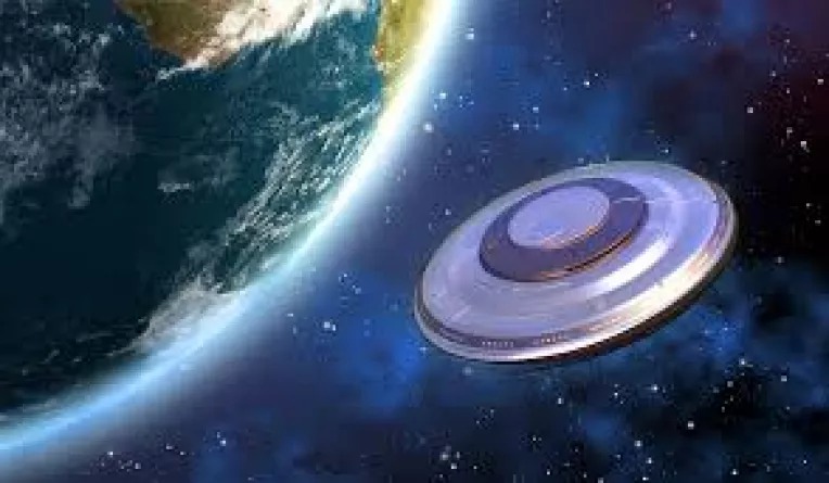 Oamenii credinciosi sau atei cred in existenta extraterestrilor (3)