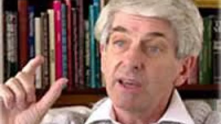 OZN-urile, la fel ca spatiul si timpul, sunt un efect secundar al constiintei noastre si o iluzie fizica (1)