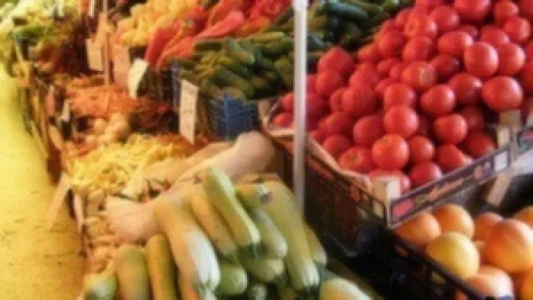 Piete volante cu produse agroalimentare pentru bucuresteni