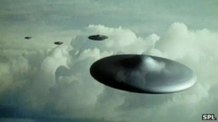 Terminologia unui mister:  "OZN" in romana, "UFO" in engleza, "OVNI" in franceza 